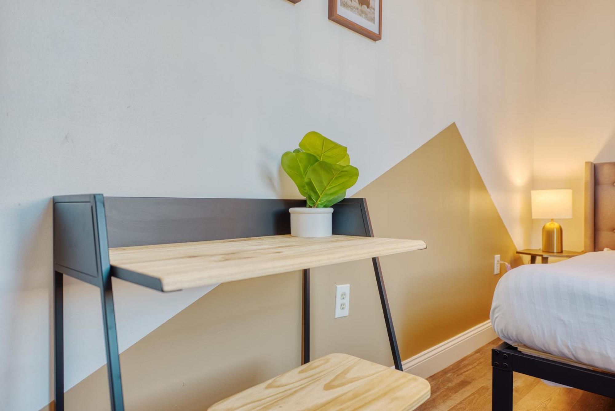 The Stairway Suites - Convention Center فيلادلفيا الغرفة الصورة