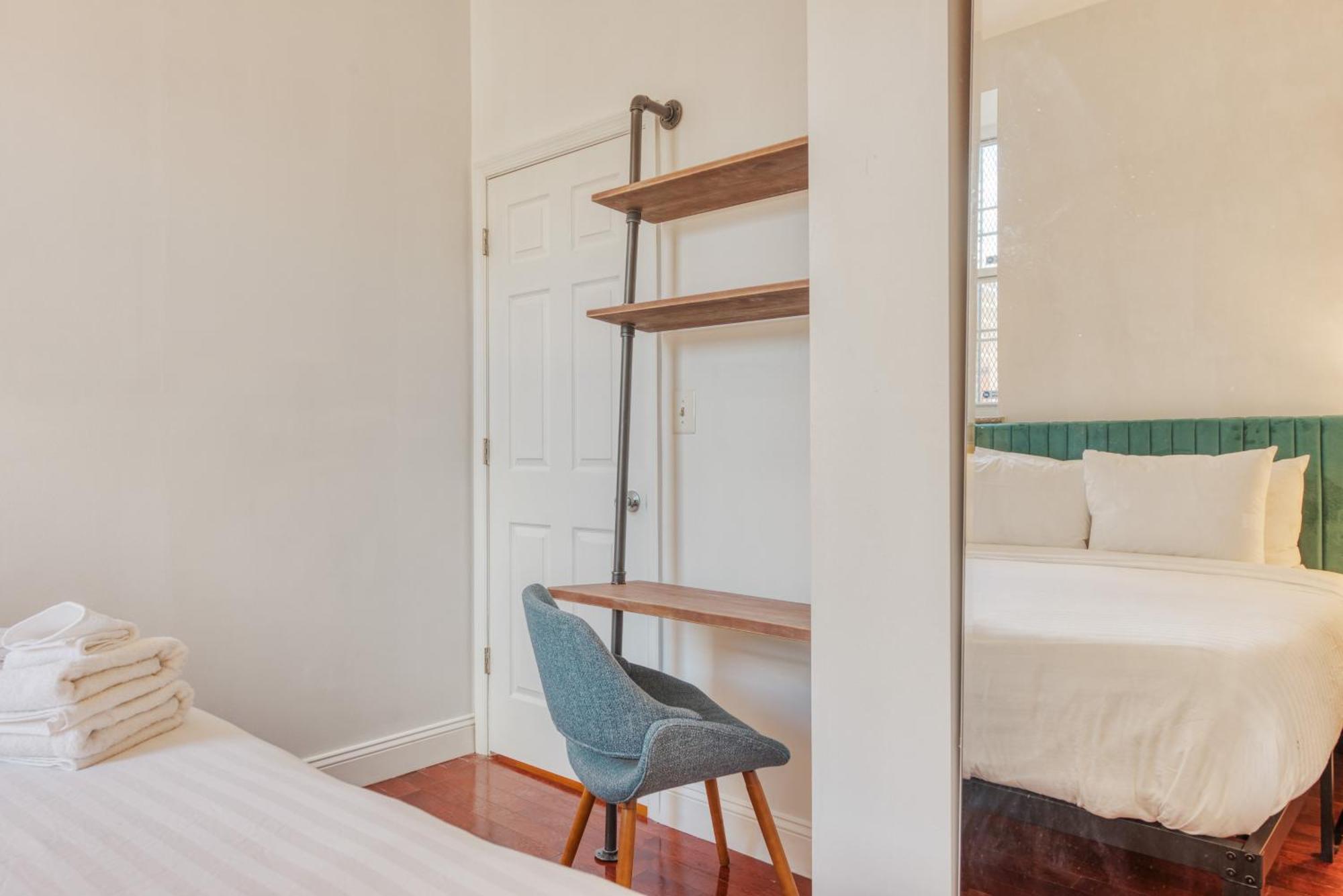 The Stairway Suites - Convention Center فيلادلفيا الغرفة الصورة