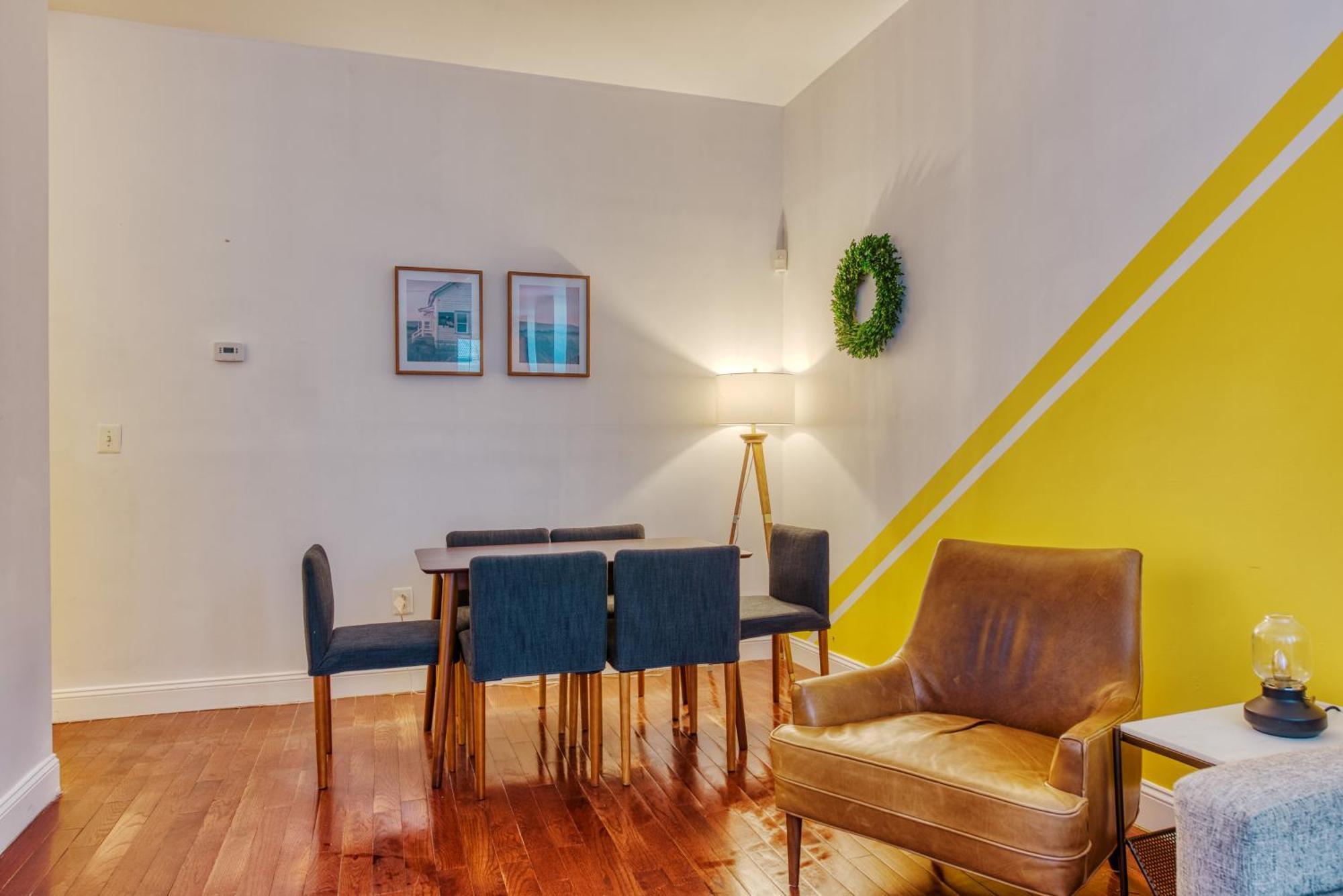 The Stairway Suites - Convention Center فيلادلفيا الغرفة الصورة